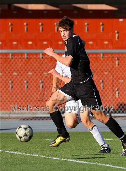 Thumbnail 3 in Loyola vs. Harvard-Westlake photogallery.