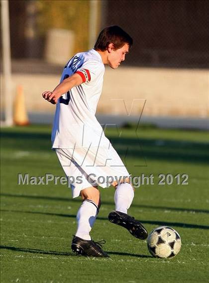 Thumbnail 2 in Loyola vs. Harvard-Westlake photogallery.
