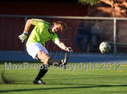 Thumbnail 3 in Loyola vs. Harvard-Westlake photogallery.