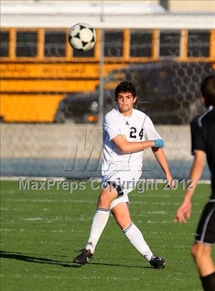 Thumbnail 3 in Loyola vs. Harvard-Westlake photogallery.