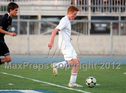 Thumbnail 3 in Loyola vs. Harvard-Westlake photogallery.