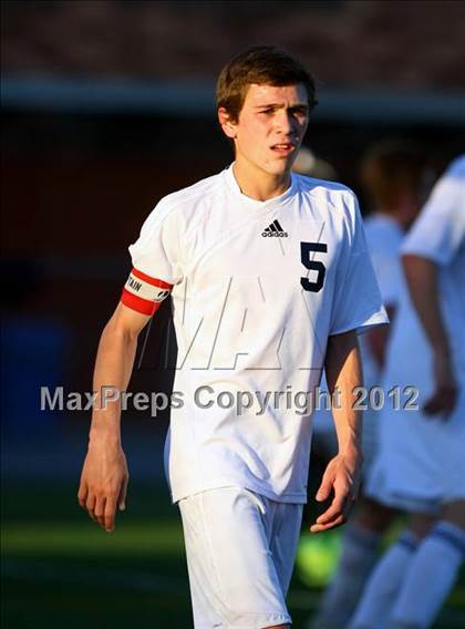 Thumbnail 2 in Loyola vs. Harvard-Westlake photogallery.