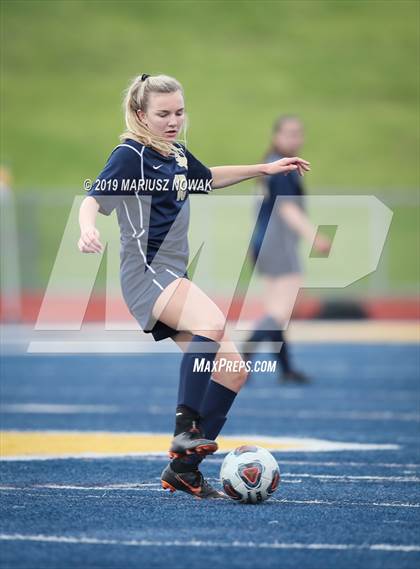 Thumbnail 2 in Stoney Creek vs. Utica Eisenhower (MHSAA District Semifinal) photogallery.