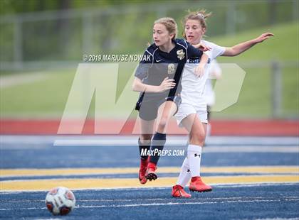 Thumbnail 1 in Stoney Creek vs. Utica Eisenhower (MHSAA District Semifinal) photogallery.
