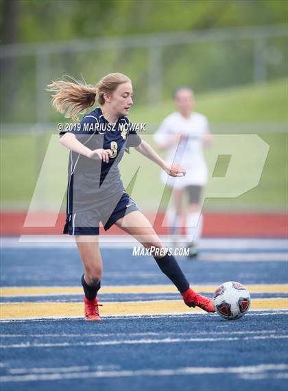 Thumbnail 3 in Stoney Creek vs. Utica Eisenhower (MHSAA District Semifinal) photogallery.