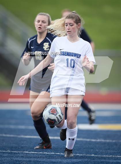 Thumbnail 2 in Stoney Creek vs. Utica Eisenhower (MHSAA District Semifinal) photogallery.