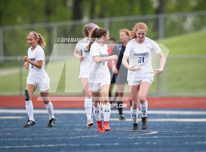 Thumbnail 3 in Stoney Creek vs. Utica Eisenhower (MHSAA District Semifinal) photogallery.