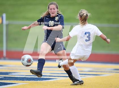 Thumbnail 3 in Stoney Creek vs. Utica Eisenhower (MHSAA District Semifinal) photogallery.
