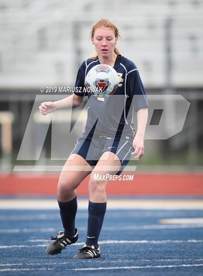 Thumbnail 3 in Stoney Creek vs. Utica Eisenhower (MHSAA District Semifinal) photogallery.