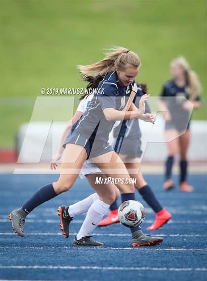 Thumbnail 3 in Stoney Creek vs. Utica Eisenhower (MHSAA District Semifinal) photogallery.