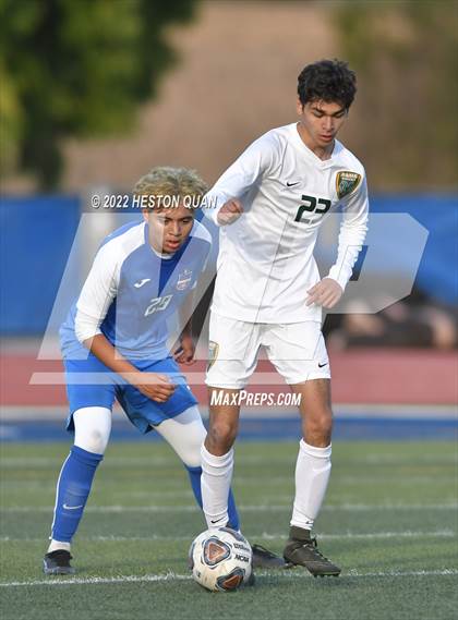 Thumbnail 2 in Temple City vs. Los Altos (CIF State D5 Final) photogallery.
