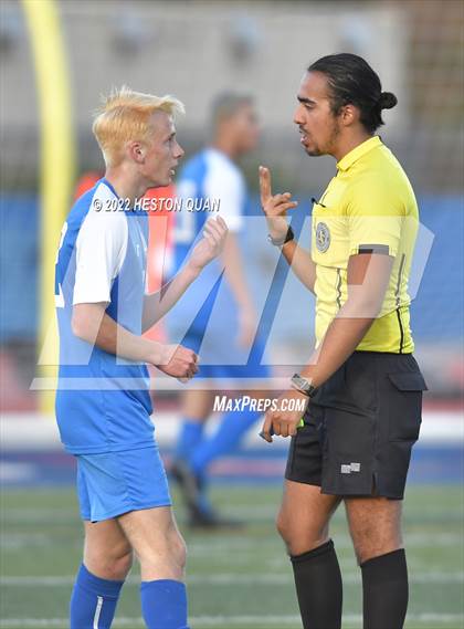 Thumbnail 2 in Temple City vs. Los Altos (CIF State D5 Final) photogallery.