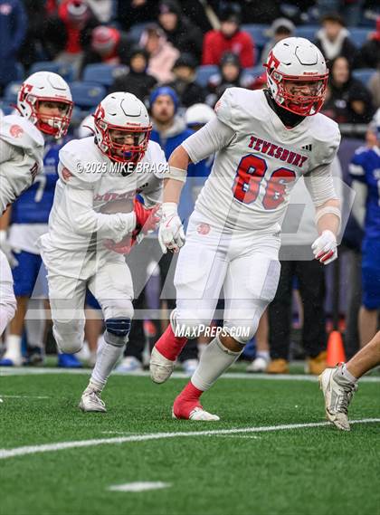 Thumbnail 1 in Tewksbury Memorial vs Scituate (MIAA Division 4 Final) photogallery.
