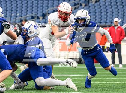 Thumbnail 3 in Tewksbury Memorial vs Scituate (MIAA Division 4 Final) photogallery.