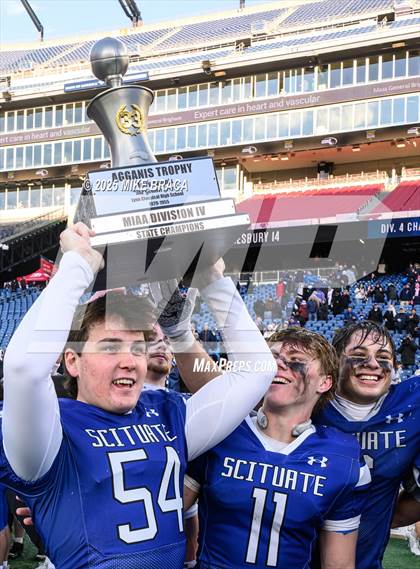 Thumbnail 1 in Tewksbury Memorial vs Scituate (MIAA Division 4 Final) photogallery.