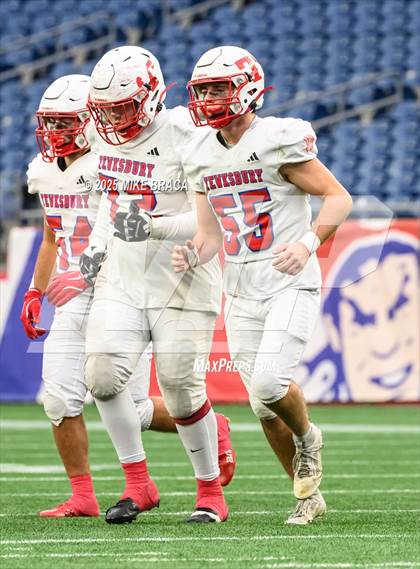 Thumbnail 1 in Tewksbury Memorial vs Scituate (MIAA Division 4 Final) photogallery.