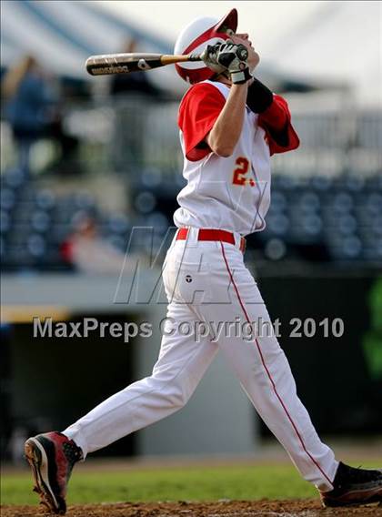 Thumbnail 3 in Jefferson vs Harlem photogallery.