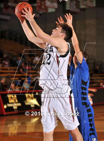 Thumbnail 3 in Windward vs. JSerra Catholic (Nike Extravaganza) photogallery.