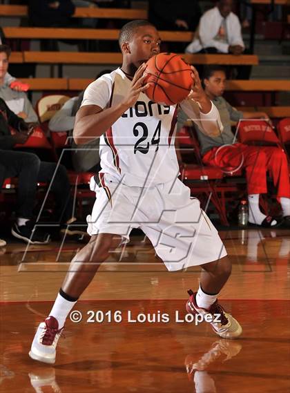 Thumbnail 1 in Windward vs. JSerra Catholic (Nike Extravaganza) photogallery.
