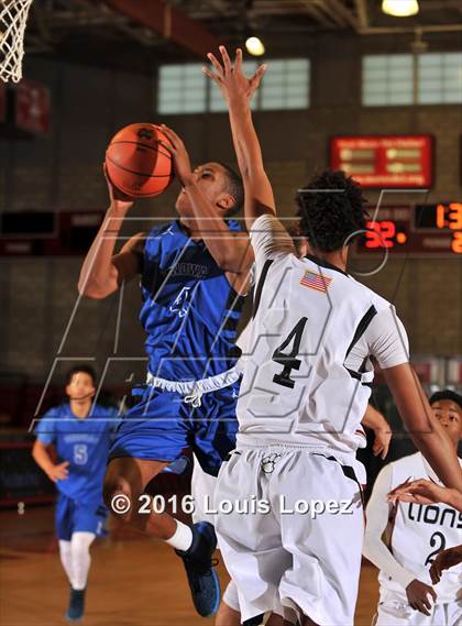 Thumbnail 3 in Windward vs. JSerra Catholic (Nike Extravaganza) photogallery.