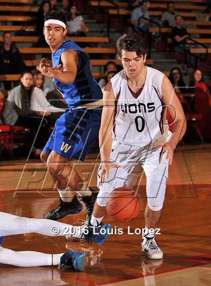 Thumbnail 2 in Windward vs. JSerra Catholic (Nike Extravaganza) photogallery.