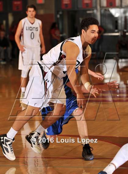 Thumbnail 2 in Windward vs. JSerra Catholic (Nike Extravaganza) photogallery.
