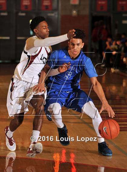 Thumbnail 3 in Windward vs. JSerra Catholic (Nike Extravaganza) photogallery.