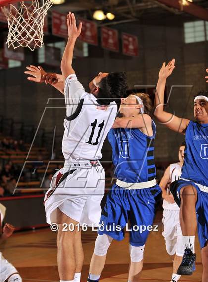 Thumbnail 1 in Windward vs. JSerra Catholic (Nike Extravaganza) photogallery.