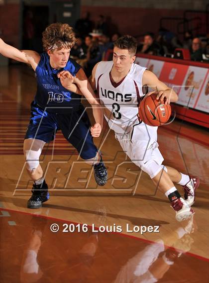 Thumbnail 3 in Windward vs. JSerra Catholic (Nike Extravaganza) photogallery.