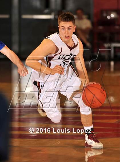 Thumbnail 3 in Windward vs. JSerra Catholic (Nike Extravaganza) photogallery.