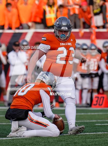 Thumbnail 3 in Lone Peak vs. Skyridge (UHSAA 6A Semifinal) photogallery.