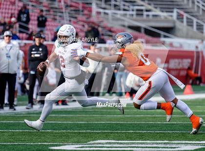 Thumbnail 3 in Lone Peak vs. Skyridge (UHSAA 6A Semifinal) photogallery.