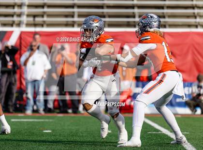 Thumbnail 3 in Lone Peak vs. Skyridge (UHSAA 6A Semifinal) photogallery.