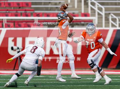 Thumbnail 1 in Lone Peak vs. Skyridge (UHSAA 6A Semifinal) photogallery.