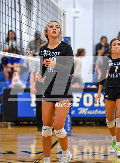 Thumbnail 1 in Mumford vs Brazos Christian photogallery.