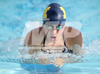 Thumbnail 2 in Maverick Relays photogallery.