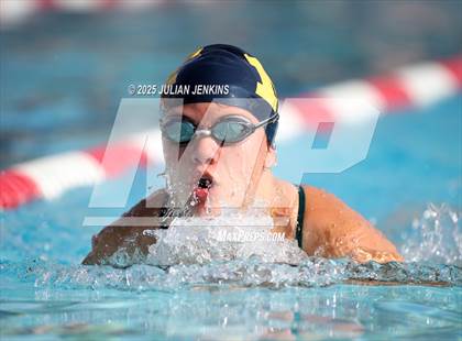 Thumbnail 1 in Maverick Relays photogallery.
