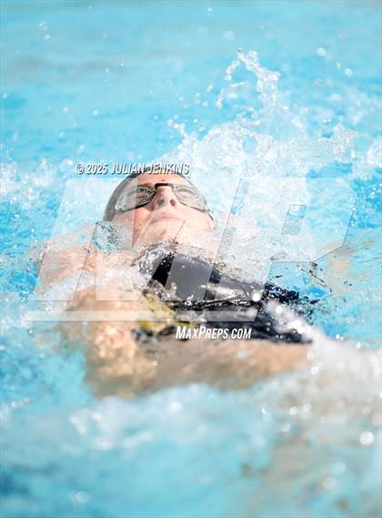 Thumbnail 2 in Maverick Relays photogallery.