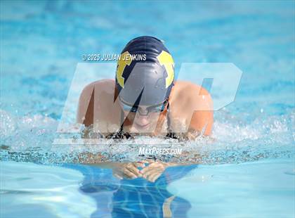 Thumbnail 1 in Maverick Relays photogallery.