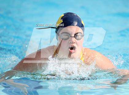 Thumbnail 2 in Maverick Relays photogallery.