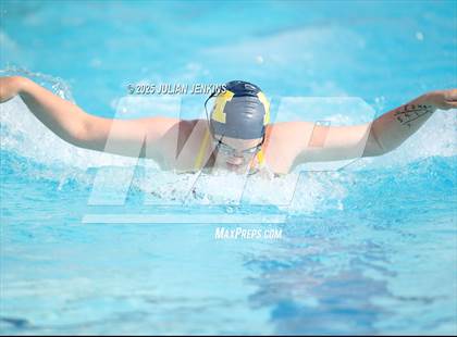 Thumbnail 2 in Maverick Relays photogallery.