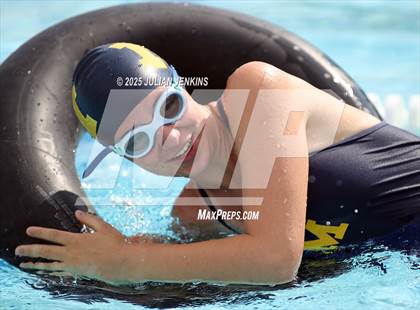 Thumbnail 1 in Maverick Relays photogallery.