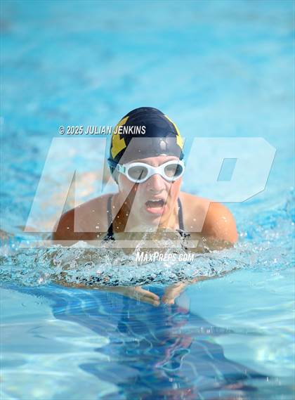 Thumbnail 3 in Maverick Relays photogallery.