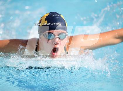 Thumbnail 2 in Maverick Relays photogallery.