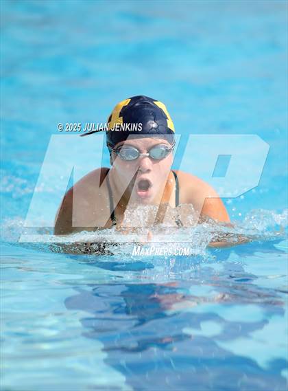 Thumbnail 2 in Maverick Relays photogallery.