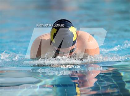 Thumbnail 2 in Maverick Relays photogallery.