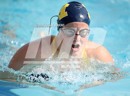 Thumbnail 1 in Maverick Relays photogallery.