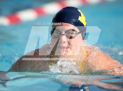 Thumbnail 1 in Maverick Relays photogallery.