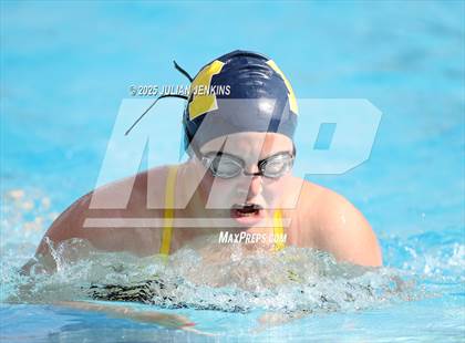Thumbnail 2 in Maverick Relays photogallery.