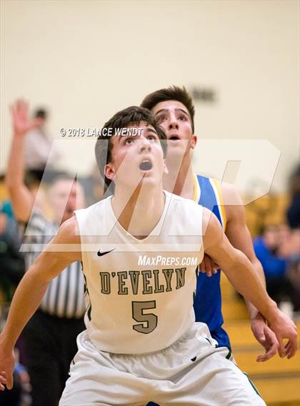 Thumbnail 1 in Wheat Ridge v D'Evelyn photogallery.